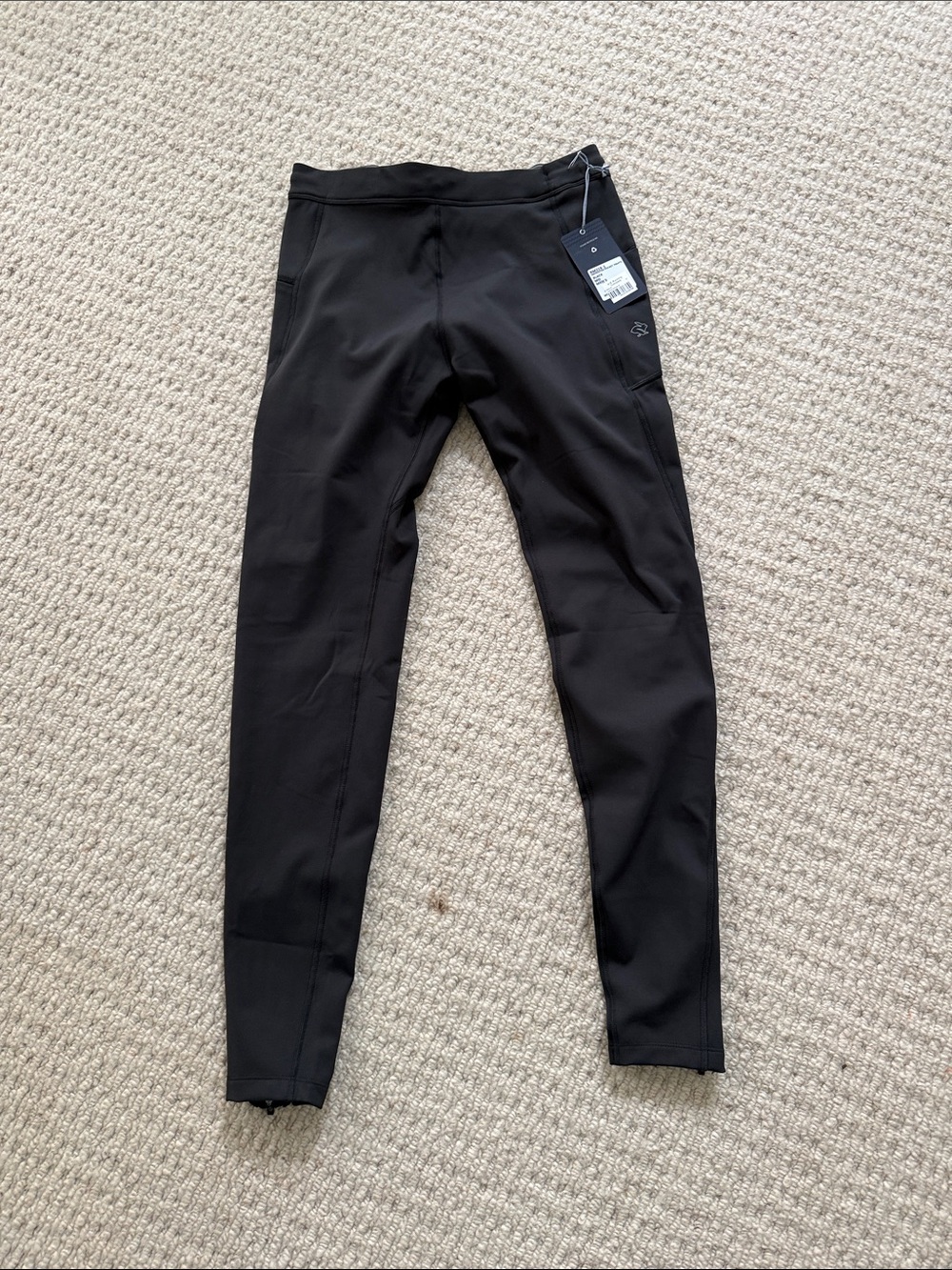 Men's Black Athletic Leggings with Side Pocket — Performance Fit